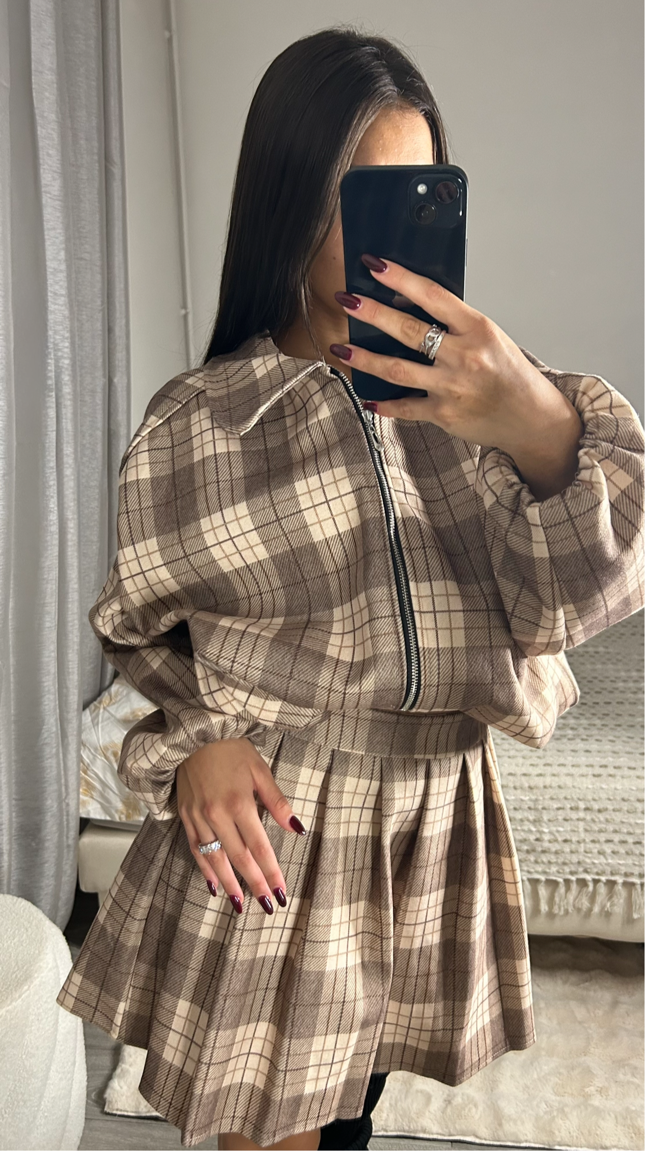 ENSEMBLE | ELLY